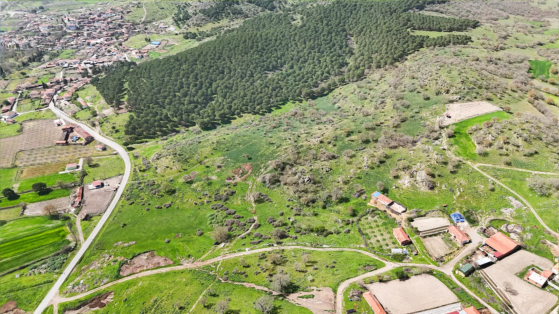 BALIKESİR SINDIRGI İBİLLER MAHALLESİNDE SATILIK İMARLI ARSA